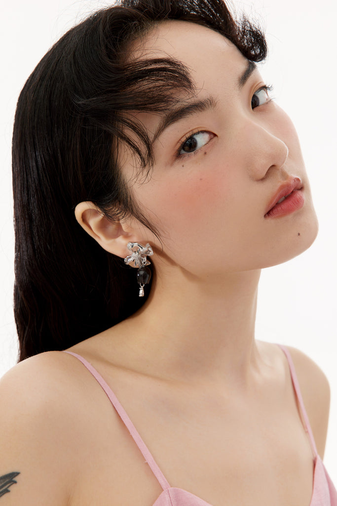 Afternoon Lily Earrings
